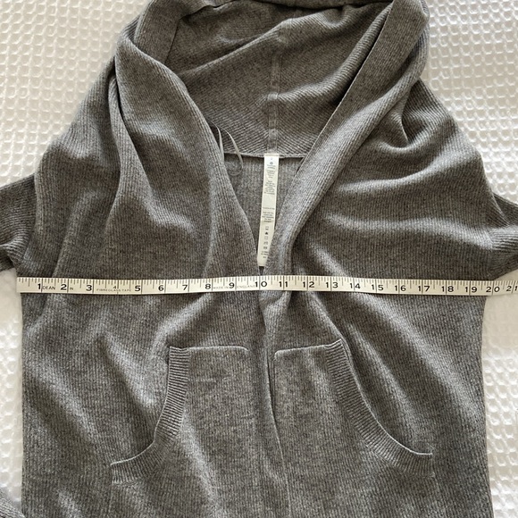 Lululemon Cabin Yogi Wrap Reversible Ribbed Cardigan - Picture 13 of 14